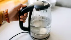 Derfor bør vand ikke koges to gange: Der er en tungtvejende grund til det.