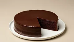 Sådan bager du den perfekte Sacher-torte hjemme