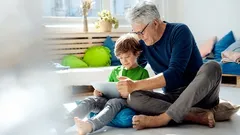 Lær hvordan du bliver din barnebarns bedste ven i dag